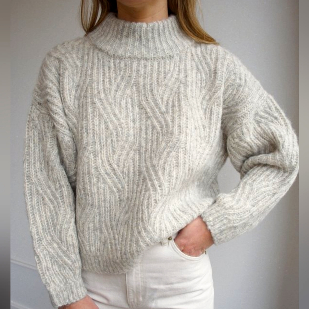 MICAELA GREG Simone Sweater
